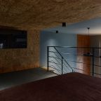 Спальня на втором этаже  с удобной и безопасной лестницей