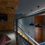 Спальня с двуспальной кроватью на втором этаже