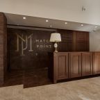 Рецепшен на входе во 2й подъезд комплекса Апартаментов