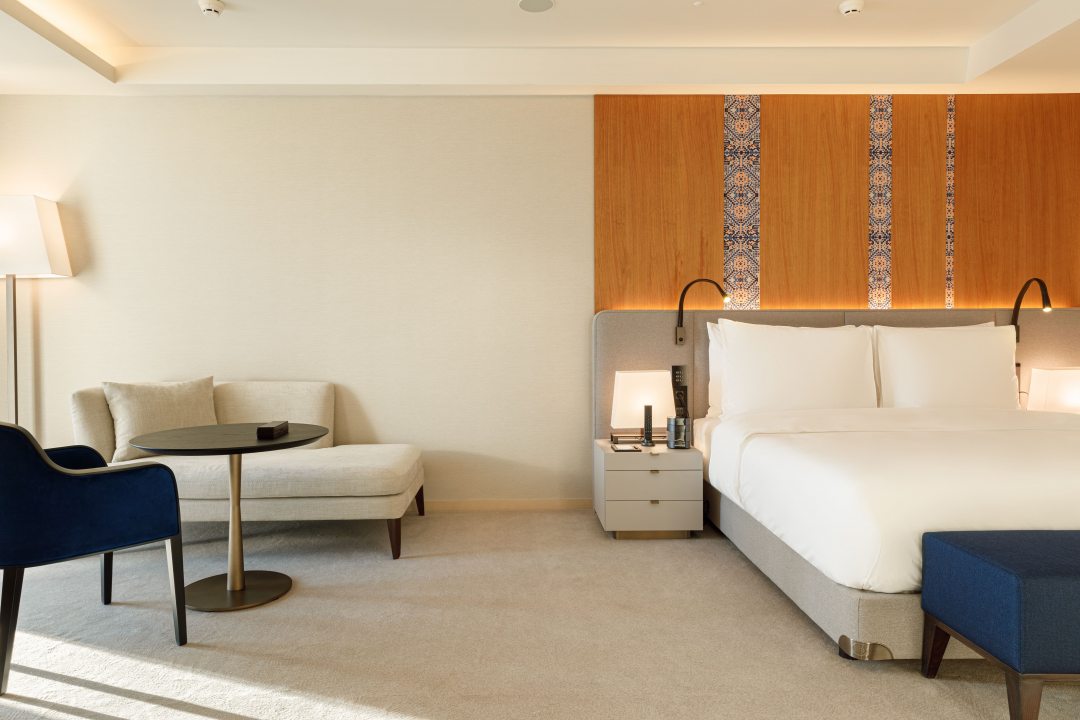 Двухместный (Делюкс с видом на море | 1 большая кровать| доступ в Представительскую гостиную) отеля VLADIVOSTOK Grand Hotel & SPA, Владивосток