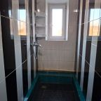 Двухместный, Гостиница Троя