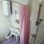 Двухместный (Студия № 2 с двуспальной кроватью, мини кухней и санузлом с душем), Апартаменты/квартиры KazanMallHouse