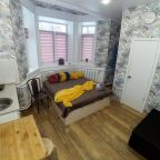 Двухместный (Студия № 3 с двуспальной кроватью, мини кухней и санузлом с душем), Апартаменты/квартиры KazanMallHouse