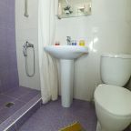 Двухместный (Студия № 4 с двуспальной кроватью, мини кухней и санузлом с душем), Апартаменты/квартиры KazanMallHouse