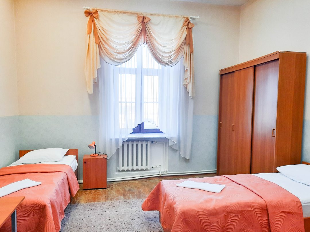 Трёхместный и более (Кровать в 3-местном номере эконом) отеля Smart Hotel KDO Калуга