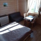 Четырехместный (Дом номер три), Гостевой дом Карма