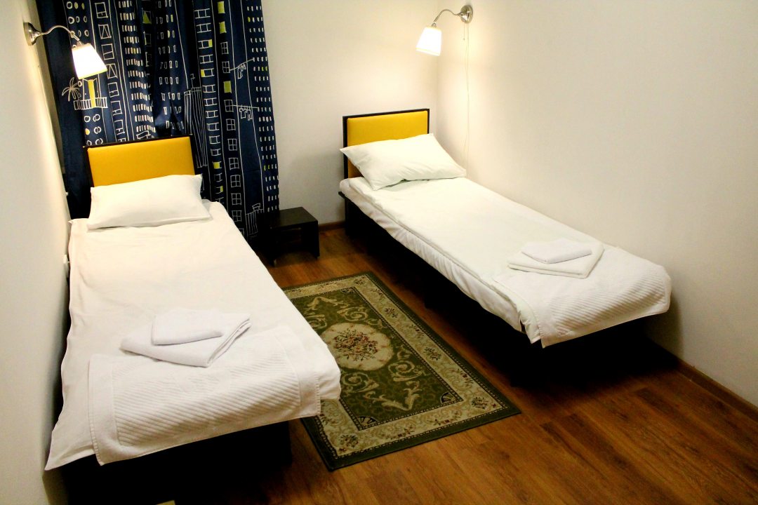 Двухместный (Двухместный номер с 2 односпальными кроватями и общей ванной комнатой) гостевого дома Light, Санкт-Петербург