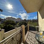 Двухместный (Люкс с балконом и раздельными кроватями), Гостевой дом Санни Хаус