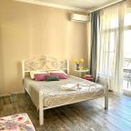 Семейный (Семейный люкс с балконом), Гостевой дом Санни Хаус