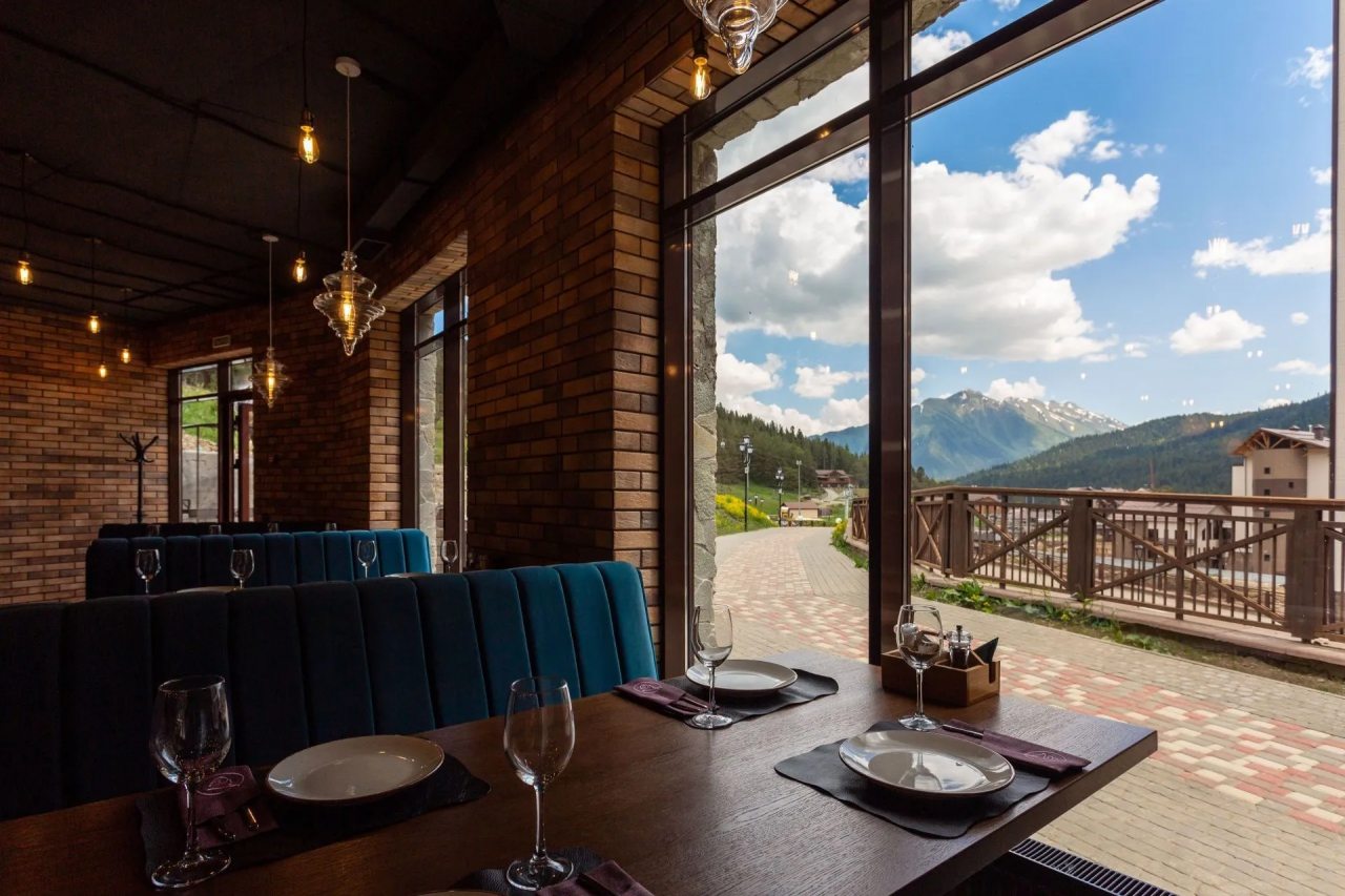 Ресторан AXIS BBQ, Апарт-отель Axis
