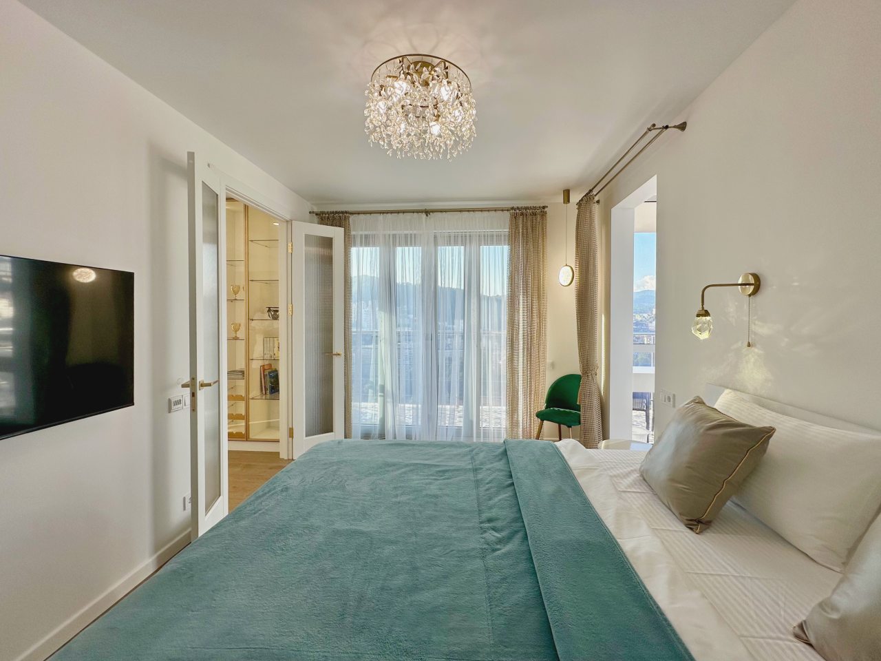 Апартаменты (Абри Люкс Париж), Апартаменты ABRI LUXE SOCHI Мамайка
