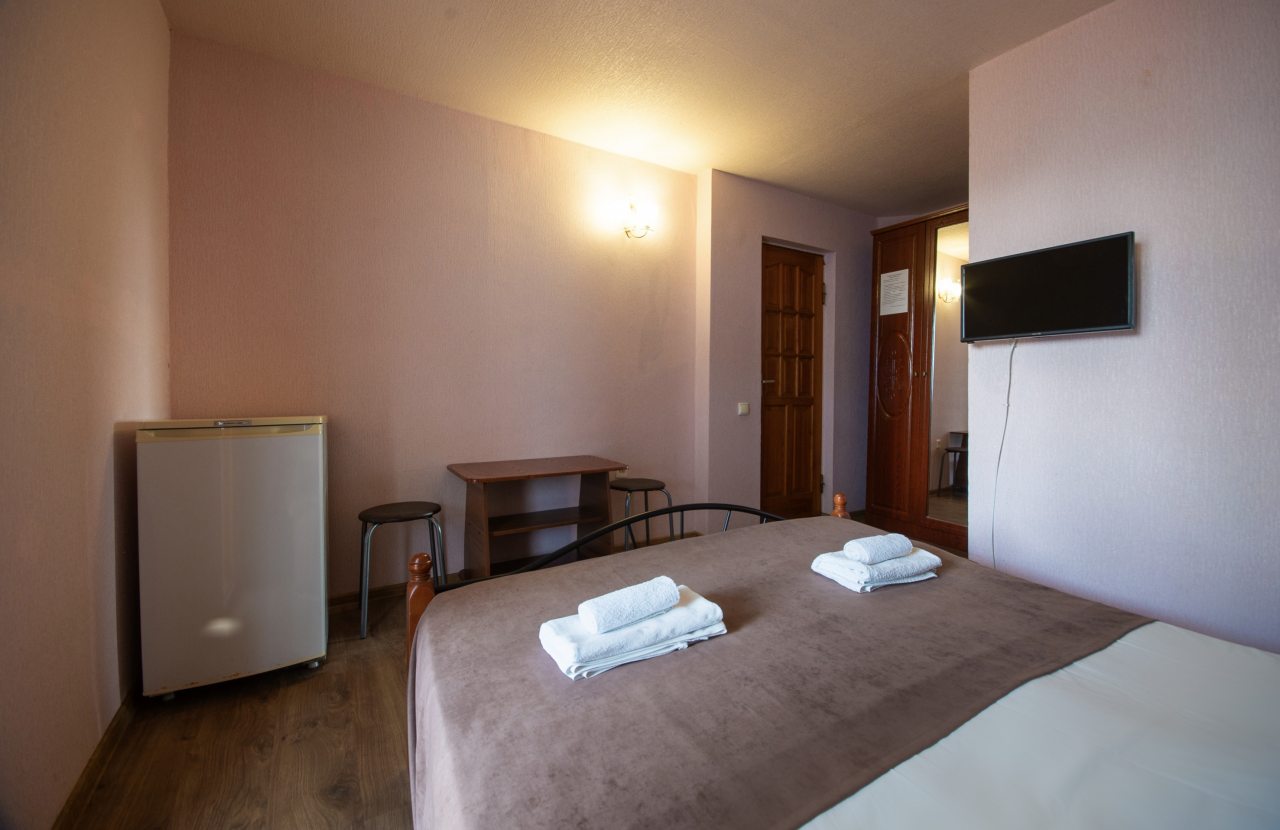 Двухместный (Двухместный стандарт с балконом), Гостевой дом ST Hotel