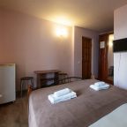 Двухместный (Двухместный стандарт с балконом), Гостевой дом ST Hotel