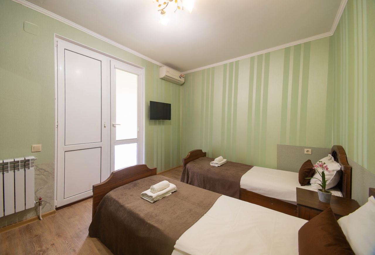 Двухместный (Двухместный с 2 односпальными кроватями), Гостевой дом ST Hotel