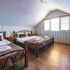 Четырехместный (Четырехместный стандарт), Гостевой дом ST Hotel