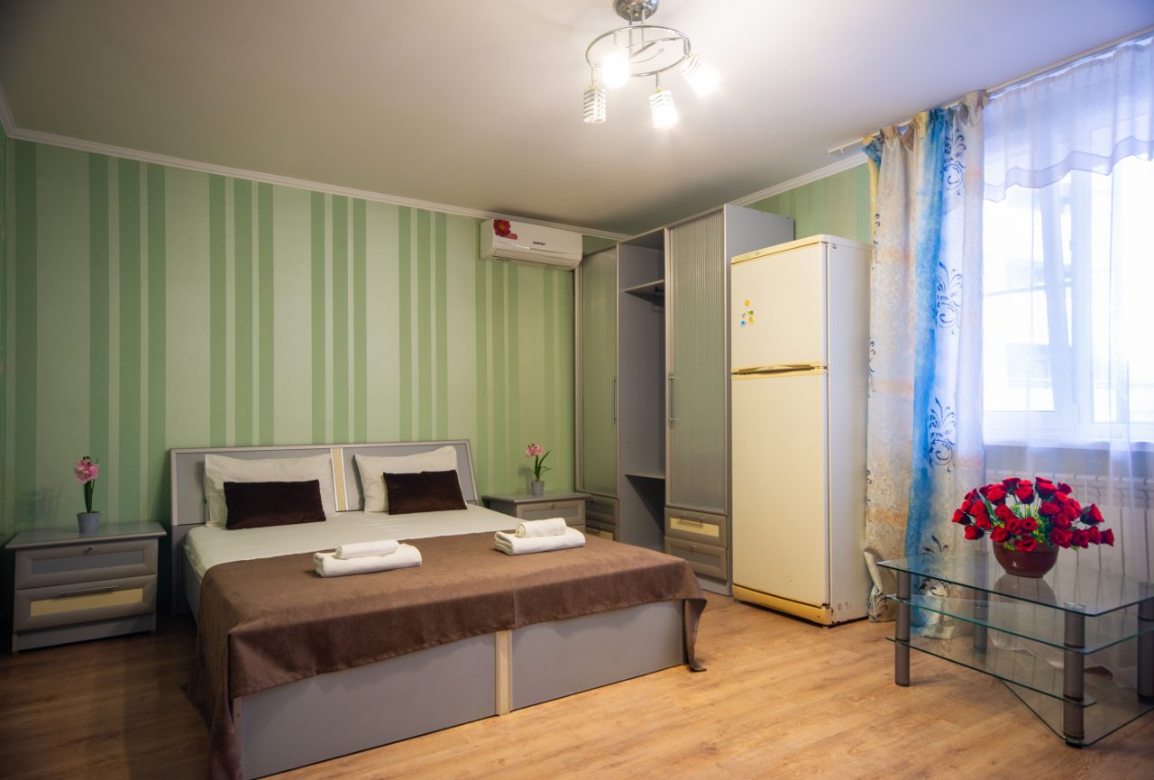 Пятиместный (Двухкомнатный стандарт с балконом), Гостевой дом ST Hotel