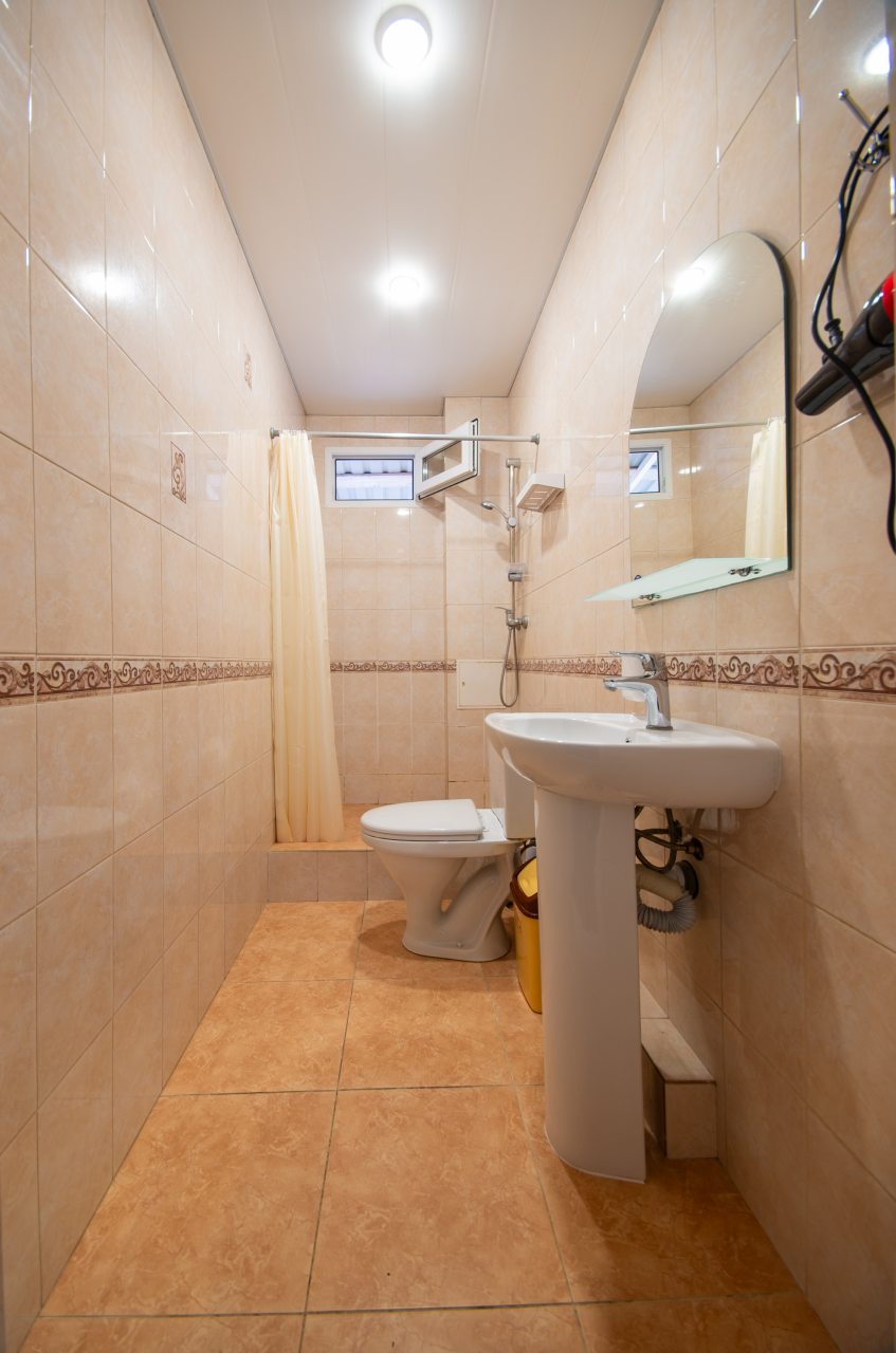 Пятиместный (Двухкомнатный стандарт с балконом), Гостевой дом ST Hotel