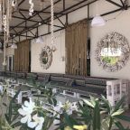 Своя ухоженная территория, Отель Meduza club