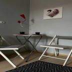 Двухместный (Двухместный номер с одной кроватью и общим сан.узлом (1 на 2 номера)), Апартаменты City Lights Коломенская