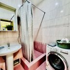 Трёхместный и более (Студия с балконом 52), Апартаменты ЖК Дельфин