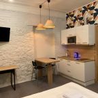 Студио (Улучшенный номер студио с собственной кухней), Отель Axel Hotel & Hostel