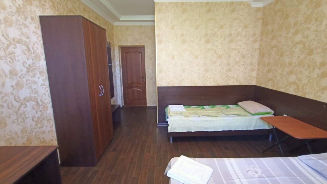 Двухместный (Стандарт 2х-местный (1-комнатный)) гостевого дома Каникулы, Витязево