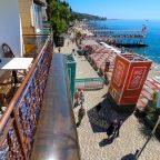 Первая береговая линия, Гостевой дом Пляжный на Дражинского