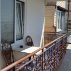 Апартаменты (Номер 3), Гостевой дом Пляжный на Дражинского