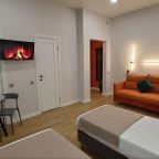 Апартаменты (Четырехместный комфорт с балконом на улицу), Апартаменты Седьмое небо