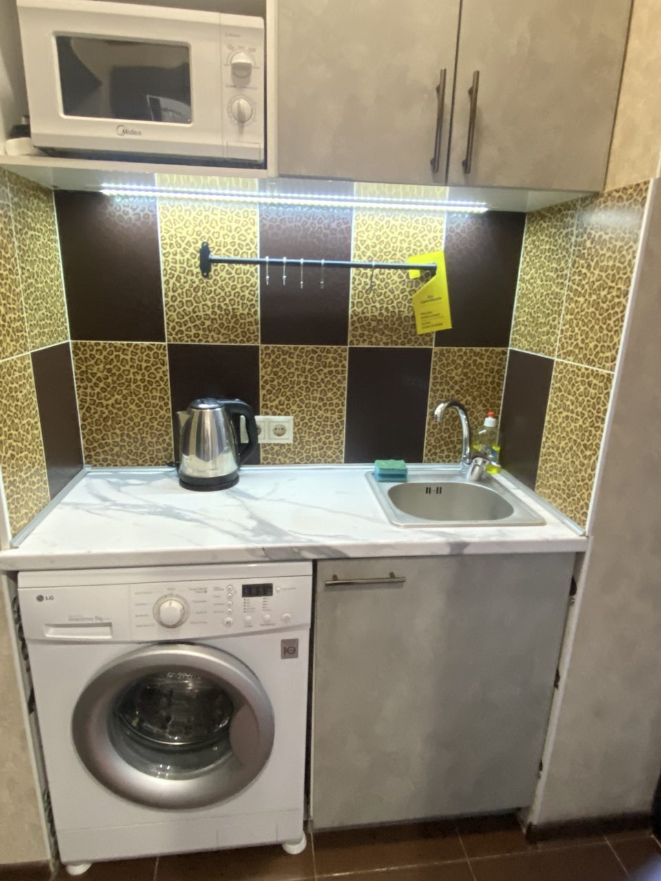 Трехместный (Номер с кухонной зоной), Мини-отель Joy Apartments