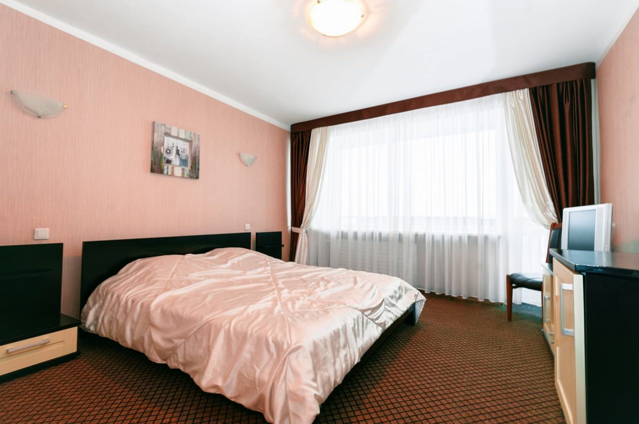 Одноместный (Первая категория однокомнатный одноместный (double room)) гостиницы Юбилейная, Бобруйск