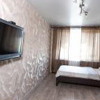 ЖК-телевизор, Апартаменты Like Home in Aksay - Мустанг