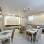 Обеденный стол, Гостиница Villa Sarra