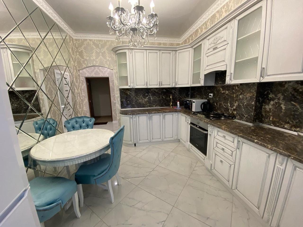 Апартаменты (Возле аэропорта), Апартаменты Возле аэропорта
