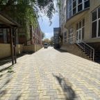 Автостоянка / Парковка, Апартаменты на Бибика 24
