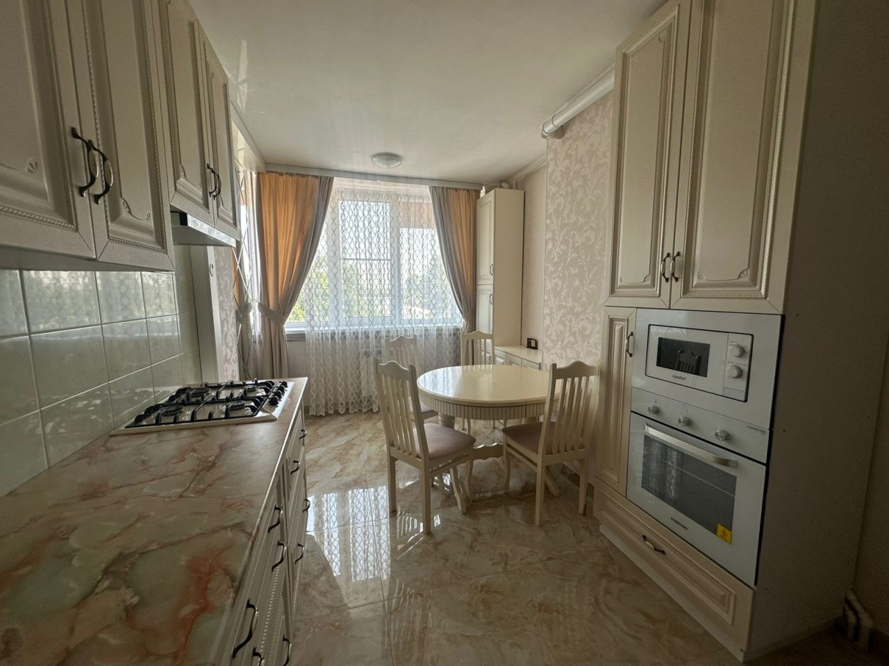 Апартаменты (На Бибика 24 кв 4), Апартаменты на Бибика 24