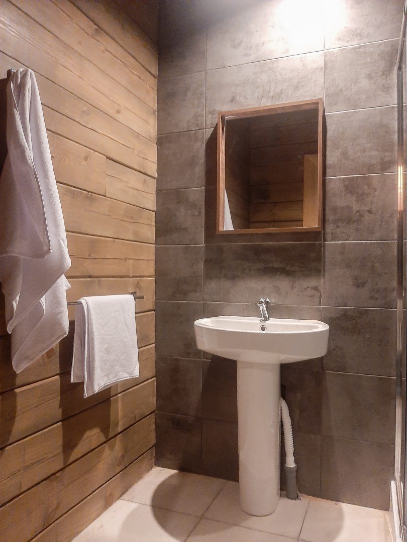 Собственная ванная комната, Эко-отель Сосны Байкала