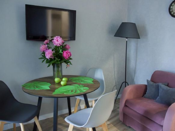 Апартаменты с видом на домик барона Мюнгхаузена