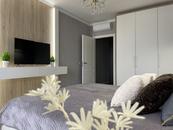 Апартаменты с видом на домик барона Мюнгхаузена