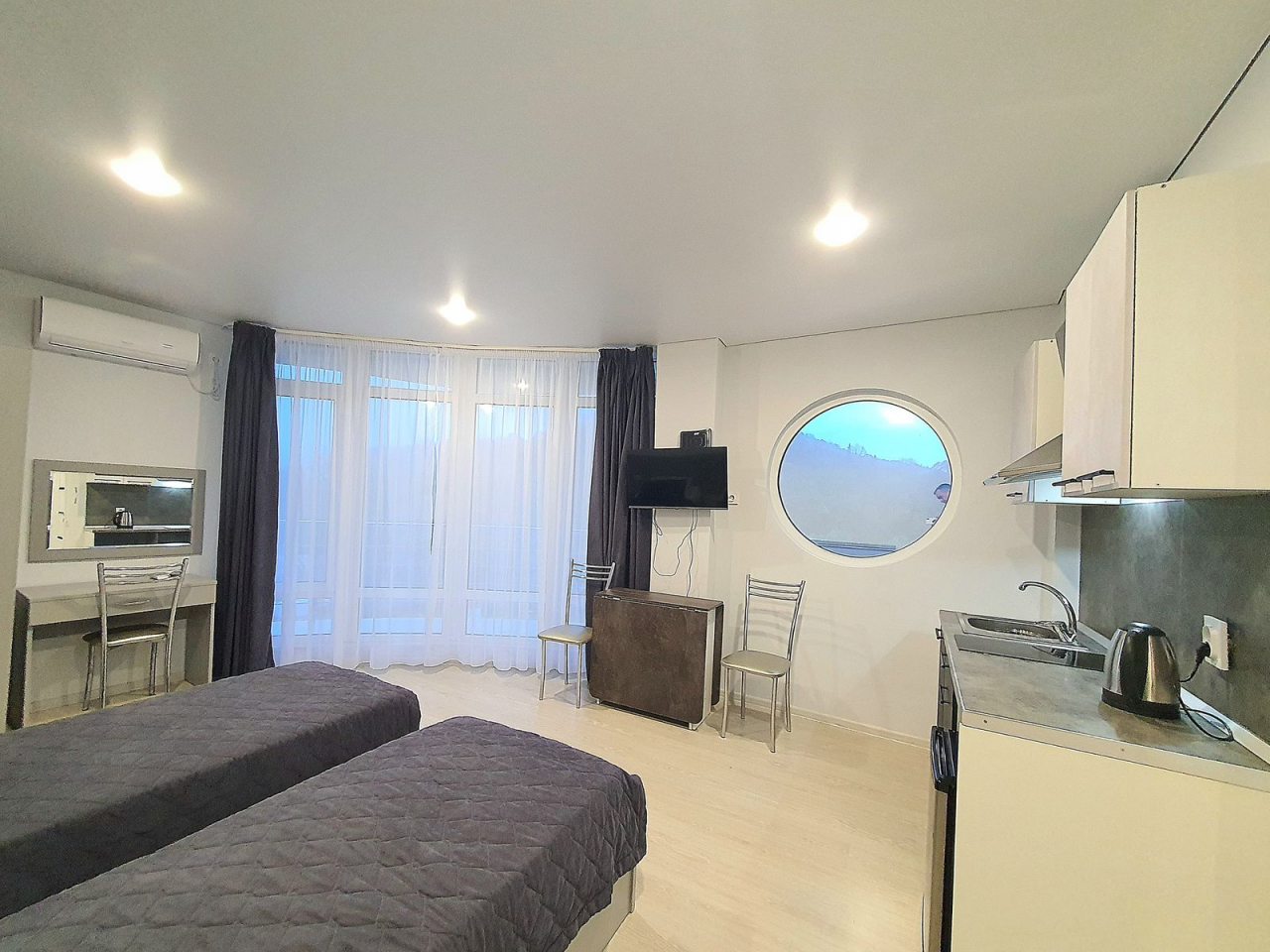 Апартаменты (Студио), Апартаменты All Seasons Family Hotel