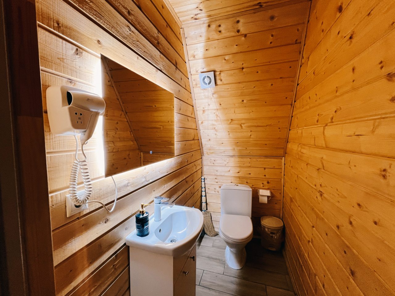 Шале (A-Frame №1), Гостевой дом Aqua