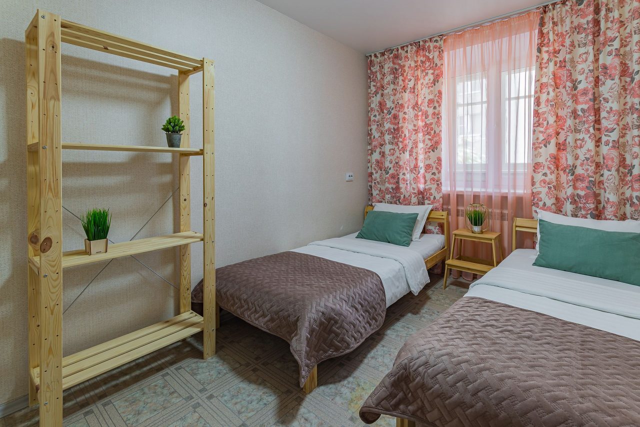 Квартира (Двухкомнатная с кондиционером, бульвар Мира, д.5 кв.20), Апартаменты Стрелка-гостевые квартиры
