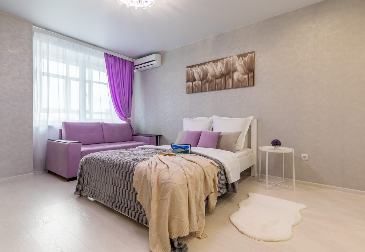 Уютная и светлая квартира у озера с лоджией