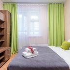 Яркая студия рядом с озером