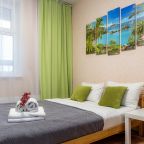 Яркая студия рядом с озером