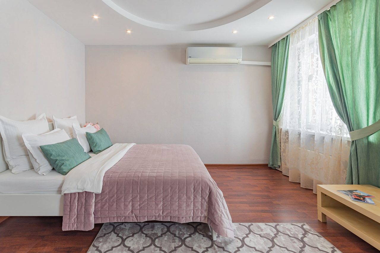 Просторная квартира с красивым видом рядом с метро «Стрелка»