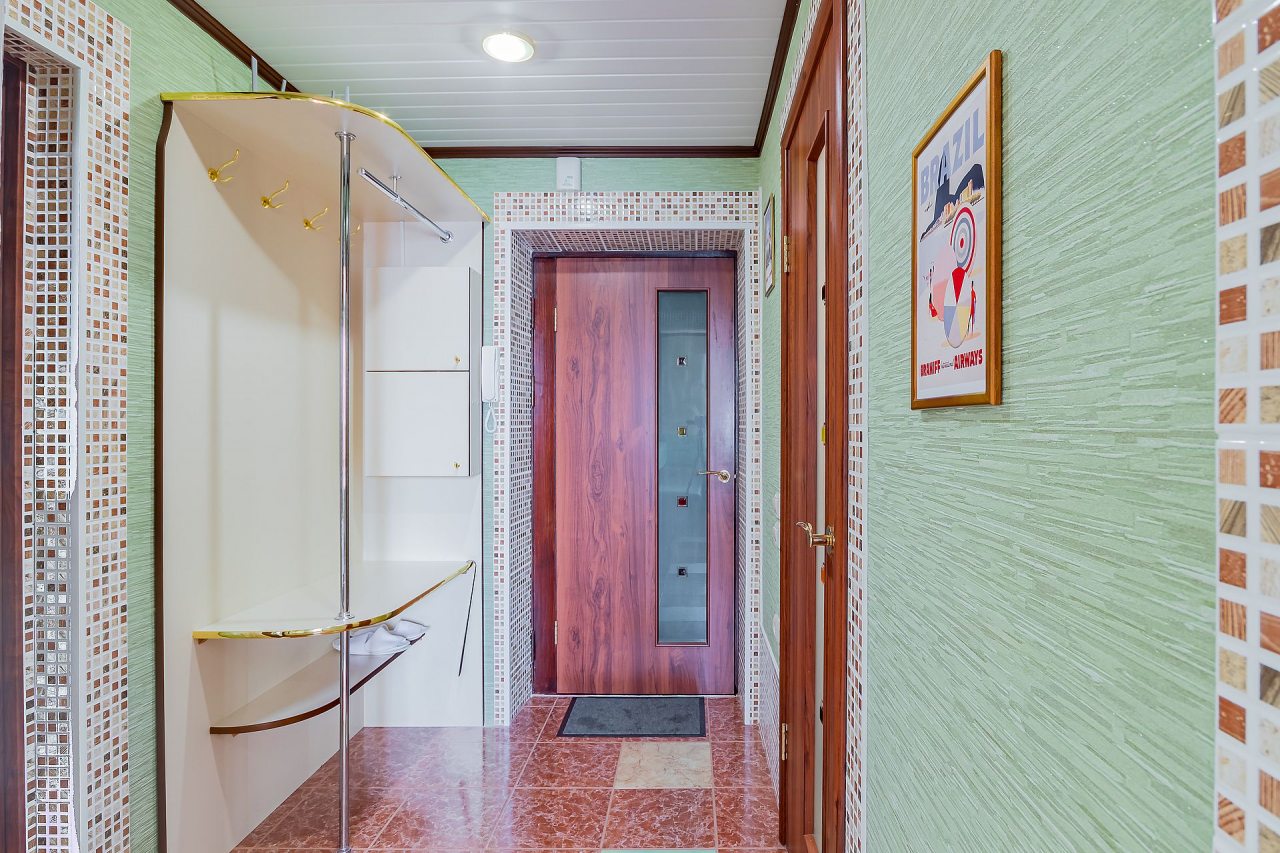 Яркая квартира с красивым видом рядом с метро «Стрелка»