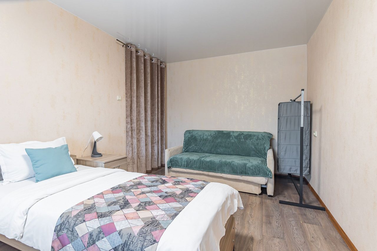 Комфортная квартира с 2 спальнями и лоджией в тихом районе