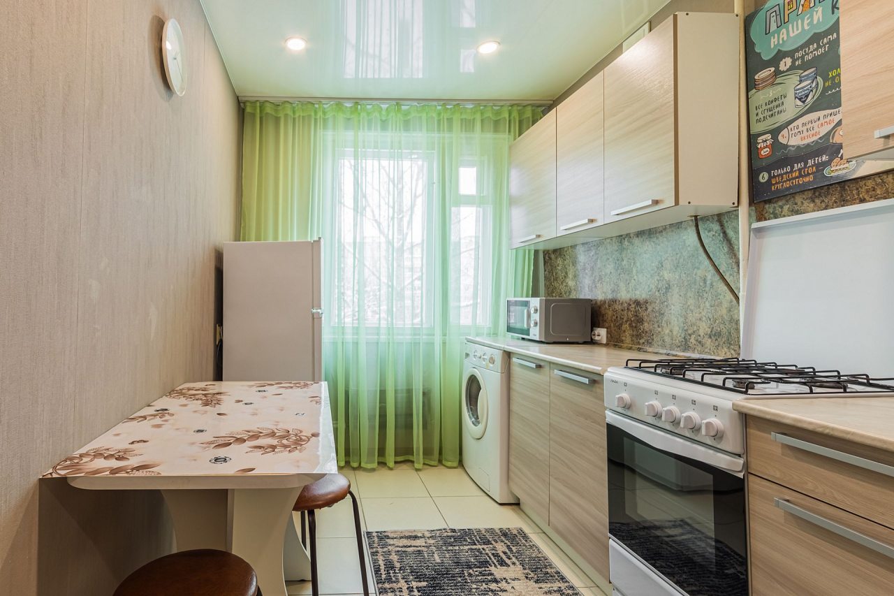 Комфортная квартира с 2 спальнями и лоджией в тихом районе