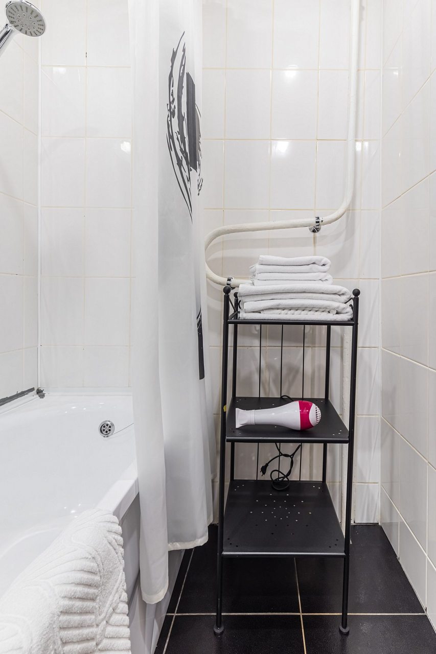 Комфортная квартира с 2 спальнями и лоджией в тихом районе